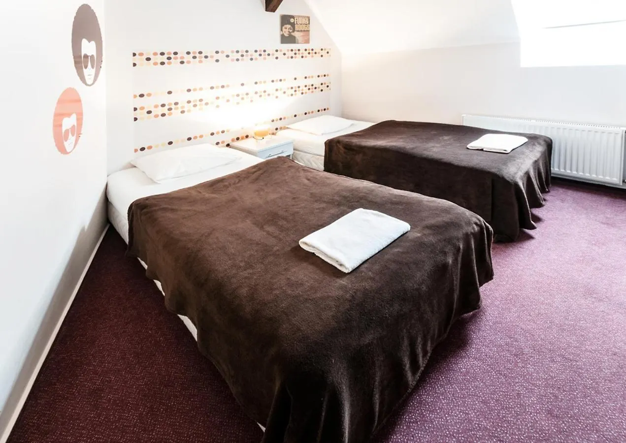 Melody Stary Rynek Poznan Hostel Poland